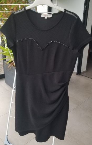 Robe noire manches courtes Morgan