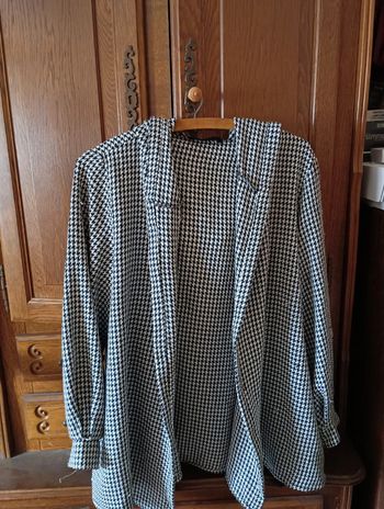 Veste. Carreaux
