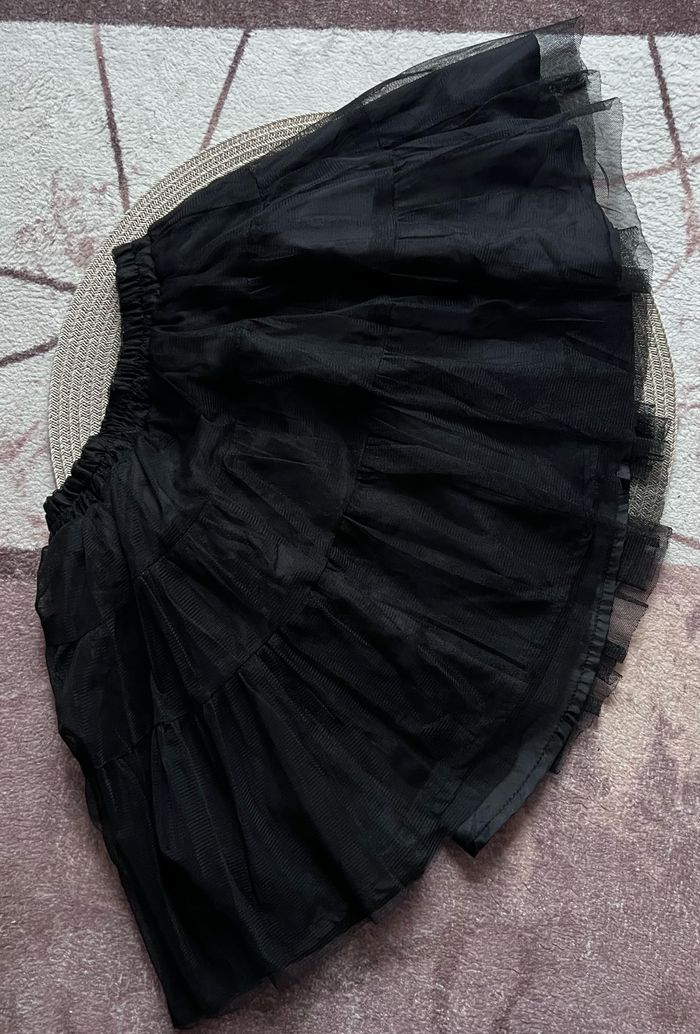 Jupe en tulle noir en - photo numéro 5