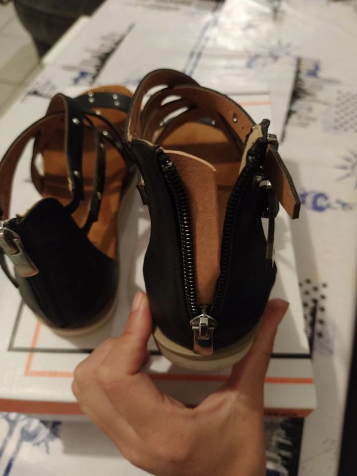 Chaussures - photo numéro 2