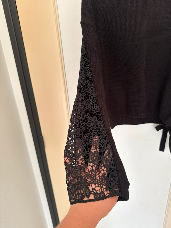 Pull noir à dentelle - photo numéro 2