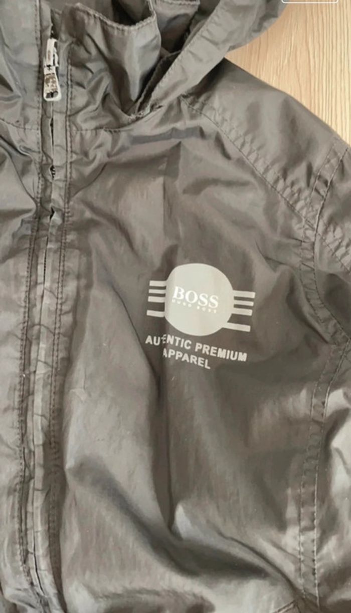 Blouson + coupe vent/kway Hugo boss en 6 ans - photo numéro 5