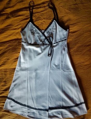 Nuisette blanche et noire