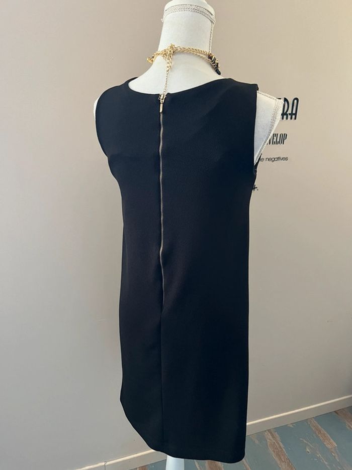 Robe noire mi longue chic sans manches dentelle noire taille 38 - photo numéro 9