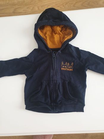 Gilet capuche 18 mois