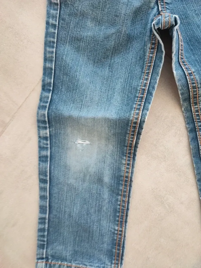 Lot de pantalons 4 ans bien abîmés - photo numéro 7