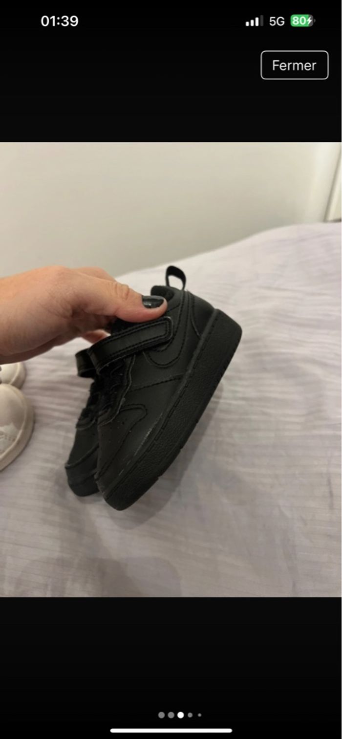 Basket bébé Nike air force one taille 19.5 noir - photo numéro 3