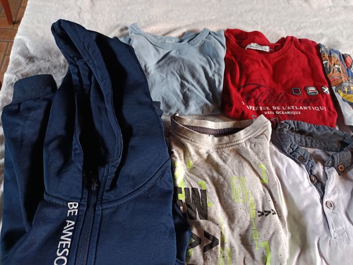 Lot de vêtements 5 ans garçon - photo numéro 2