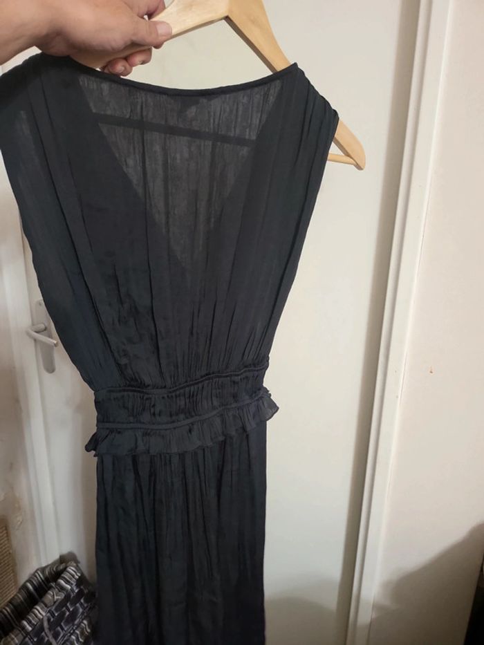 Jolie robe satinee - photo numéro 5