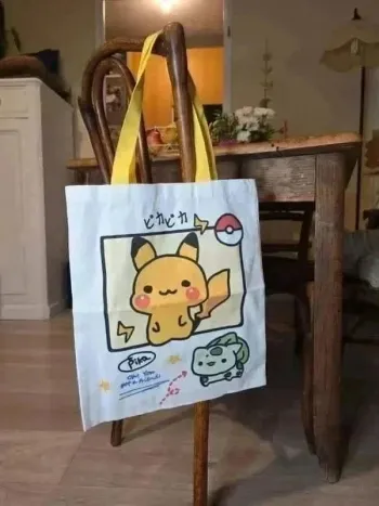 Tote bag Pikachu stylisé – Pratique & tendance, neuf