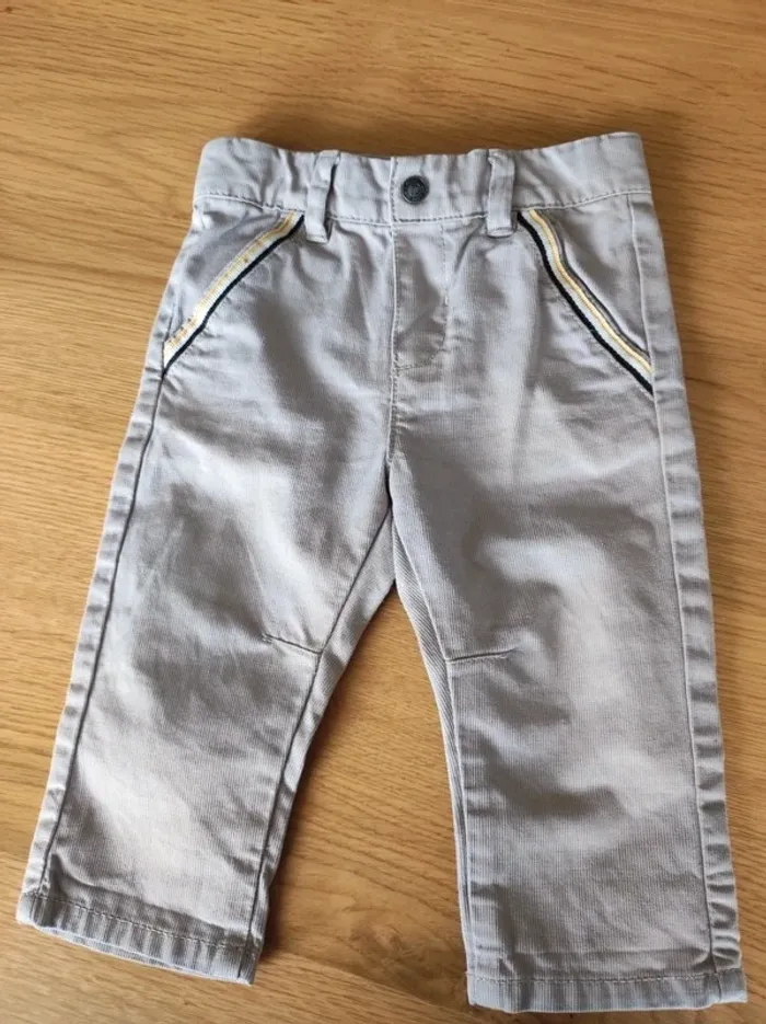 Jean gris 9 mois