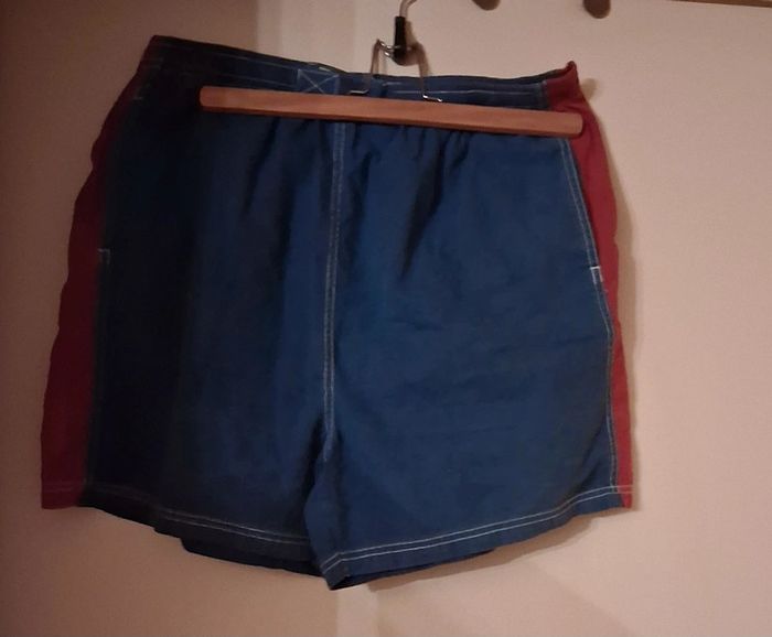 Short de Running taille 40 - photo numéro 2