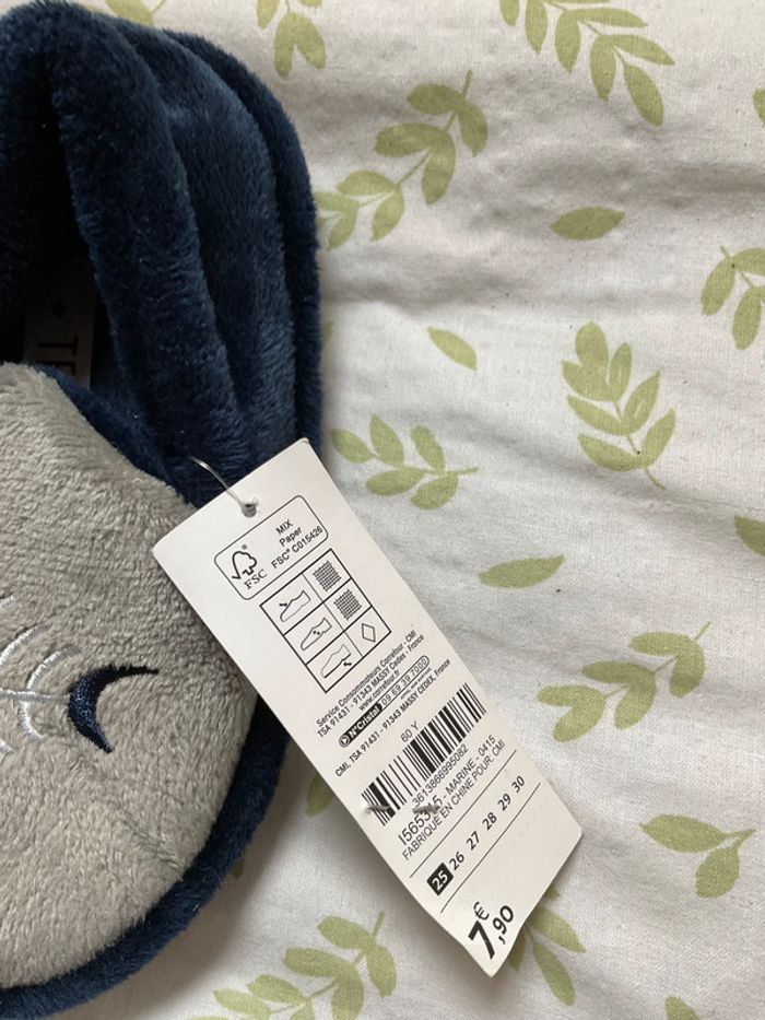 chaussons gris et marine taille 25 tex - photo numéro 3