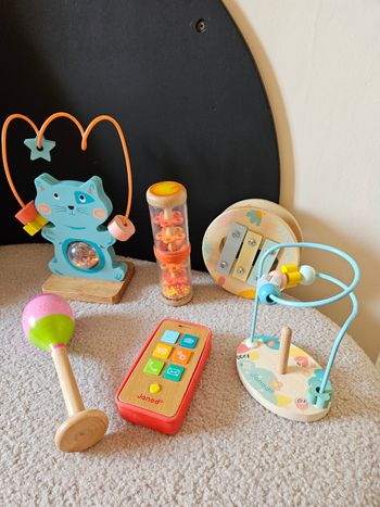 Lot de jouets en bois Djeco janod