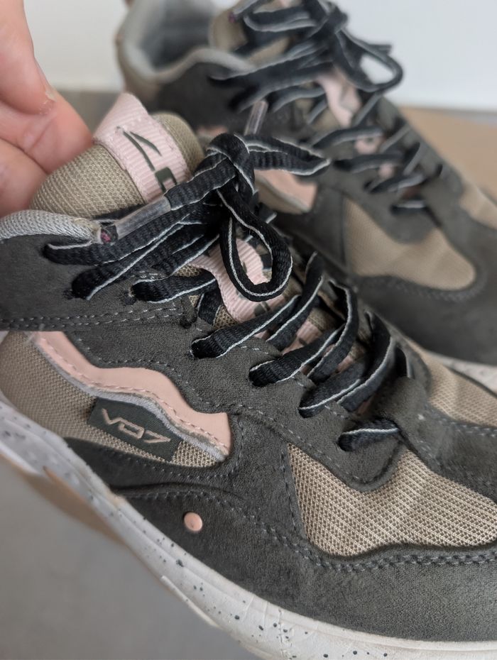 Baskets VO7 pointure 38 - photo numéro 4