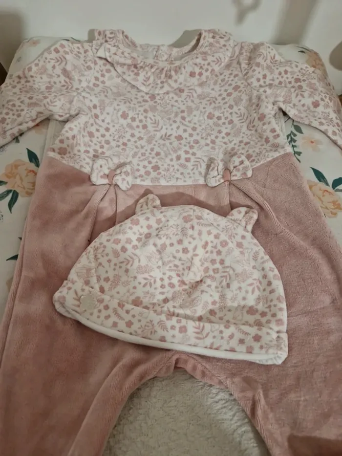 Pyjama fille avec bonnet - photo numéro 2