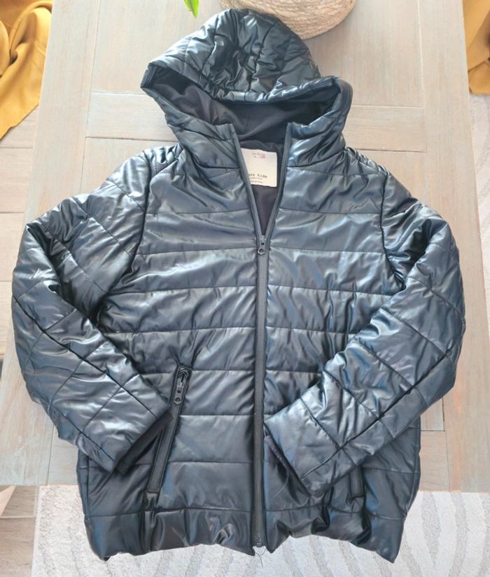 Doudoune à capuche taille 11/12ans