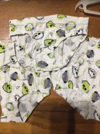 Lot 3 slips Jungen 3A