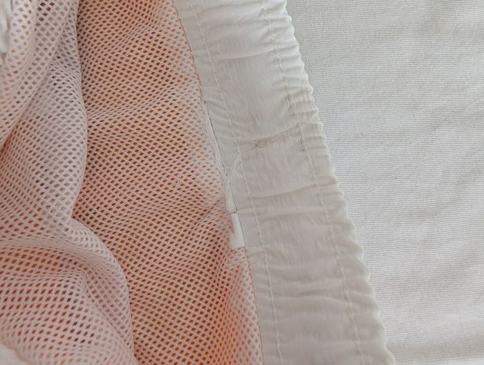 Short Hugo boss 5/6 ans - photo numéro 5