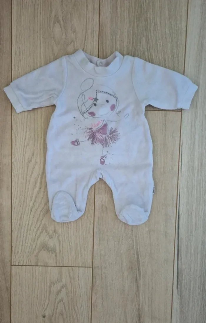 Lot pyjamas naissance - photo numéro 4