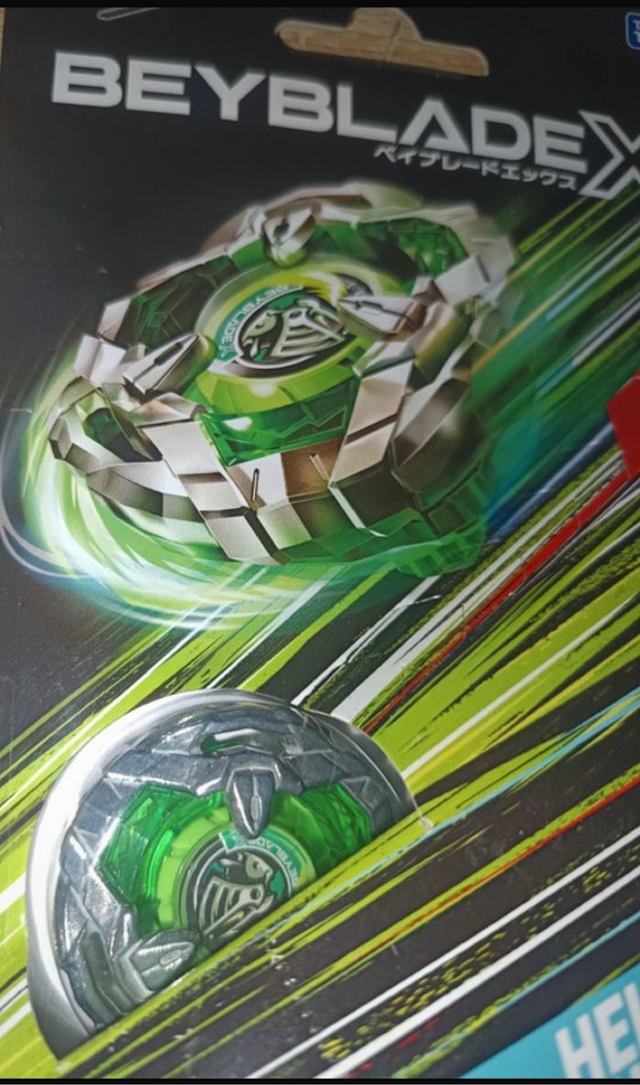 Toupie Beyblade X Défense Type : Helm Knight 3-80N verte    Neuf avec boîte / - photo numéro 7