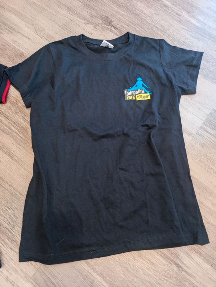 T-shirt 12 ans neuf