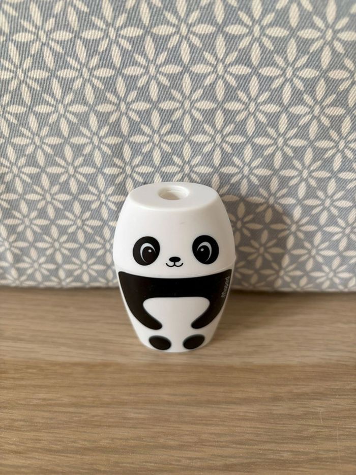 Taille-Crayons "Shakky" Panda