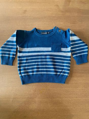 Pull bleu et gris