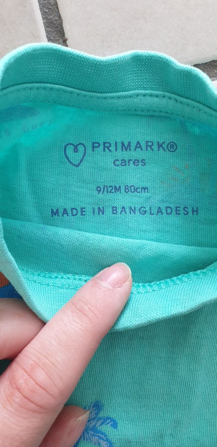 Tee shirt très bon état - photo numéro 2