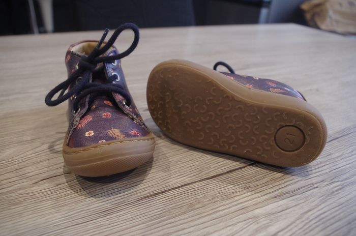 Chaussures Cuir Bellamy - Modèle "Feuillage Violet" - Pointure 21 - photo numéro 5