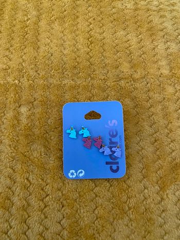 Boucle d’oreille claire ´s