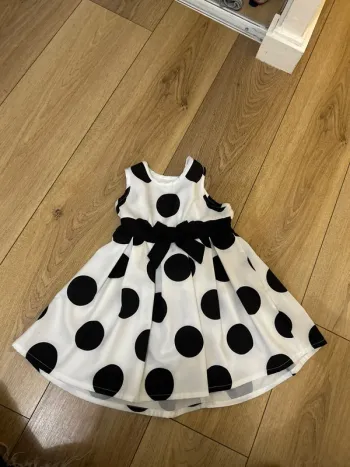 Magnifique robe à pois