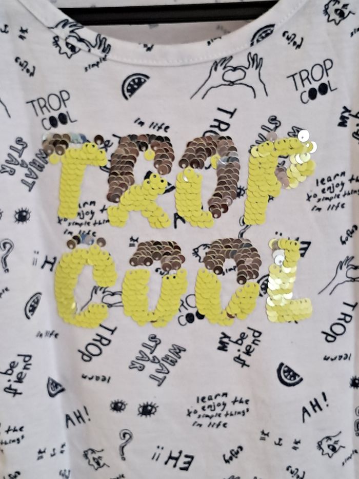 Tee-shirt fille 8 ans - photo numéro 2