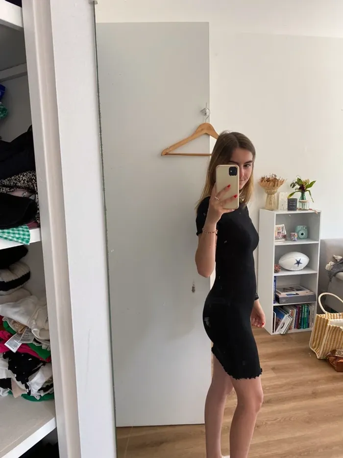 Robe noire moulante - Popular 21 - photo numéro 2