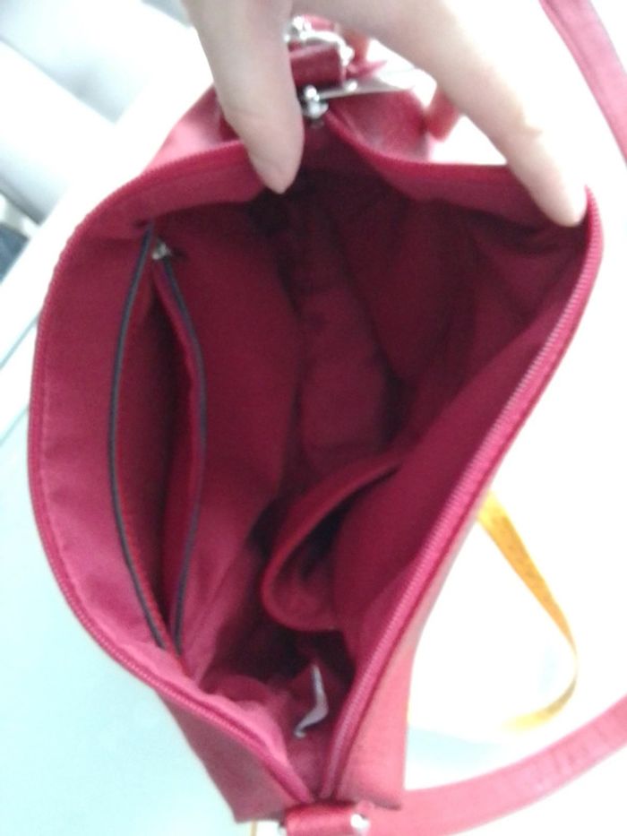 Sac rouge Eram bandoulière. - photo numéro 3