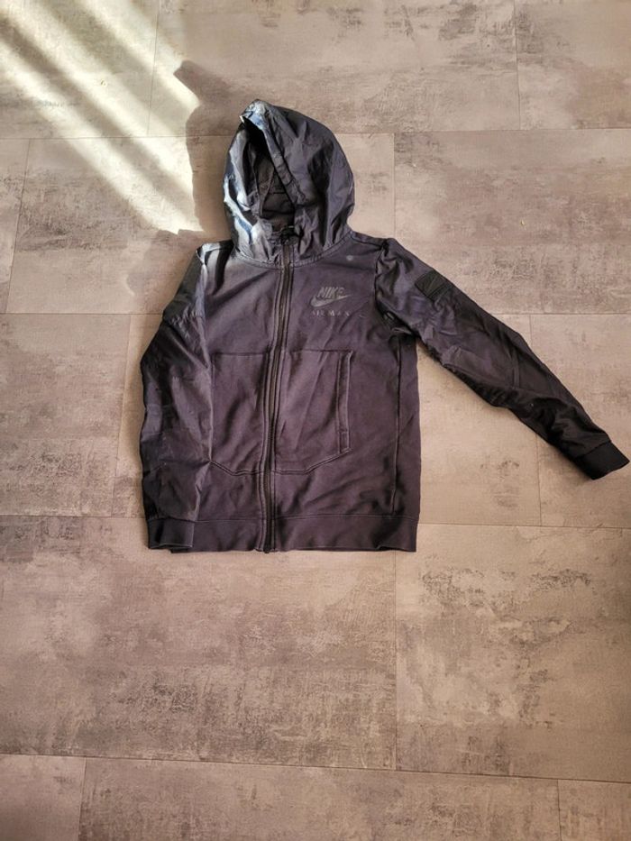 Sweat type sport Nike zippée