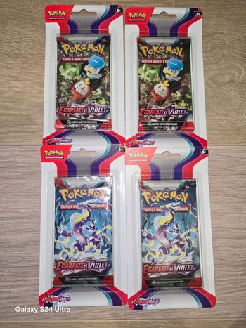 Pokemon lot de 4 booster écarlate et violet 