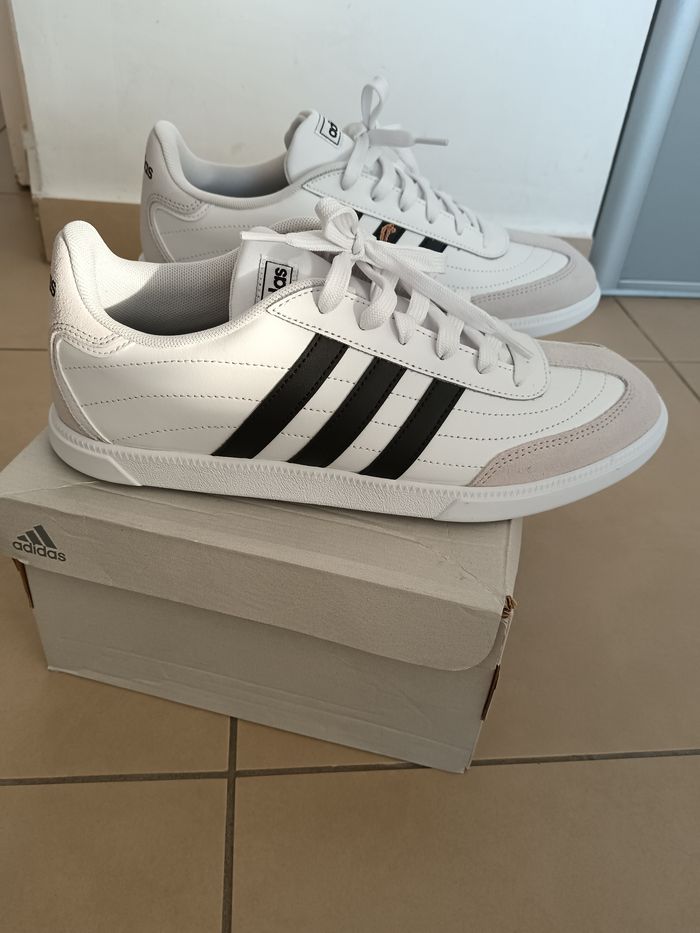 Baskets Adidas - photo numéro 3