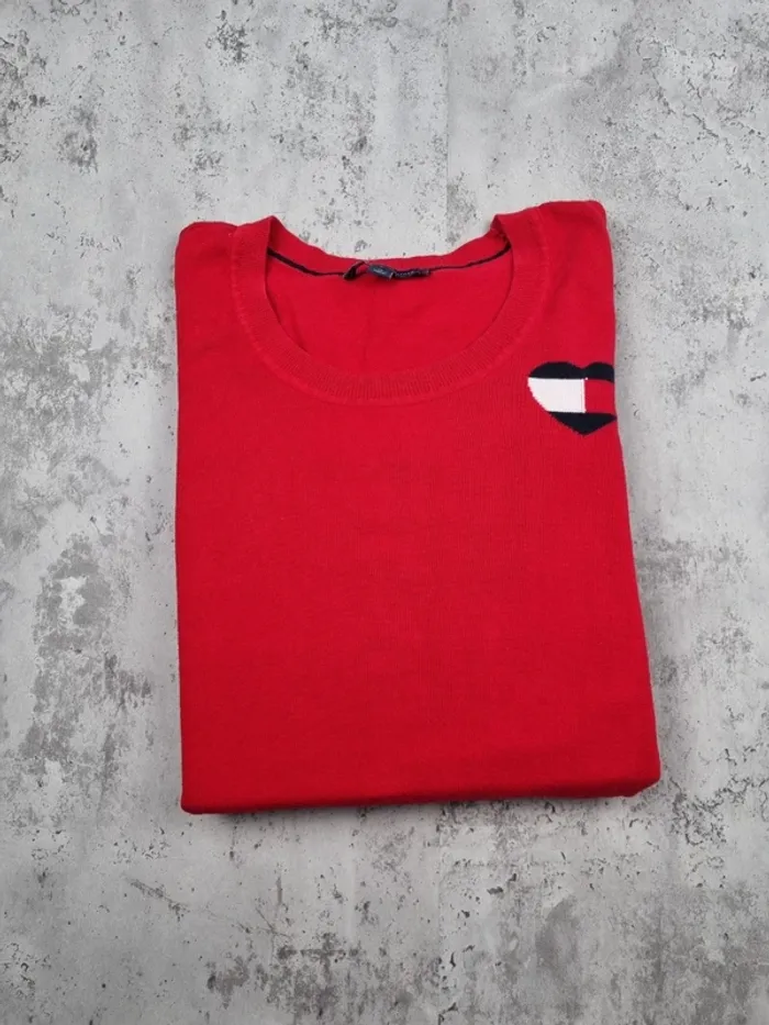 Sweat rouge logo cœur Tommy Hilfiger Taille 2X Femme environ XL/XXL - photo numéro 2