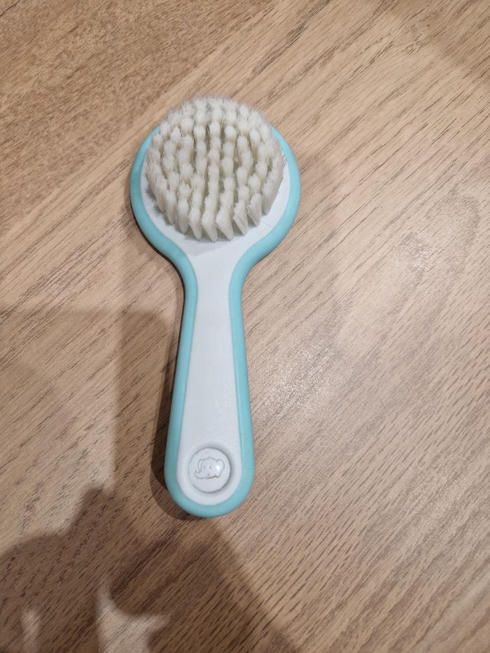 Brosse bébé avec miroir