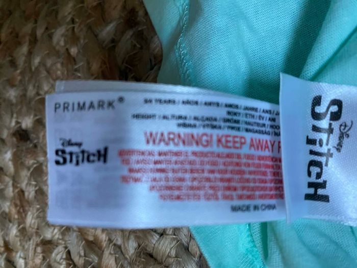 Lot de 3 débardeurs 3/4 ans stitch disney primark - photo numéro 2