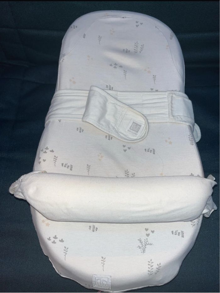 cocon bébé en très bon état