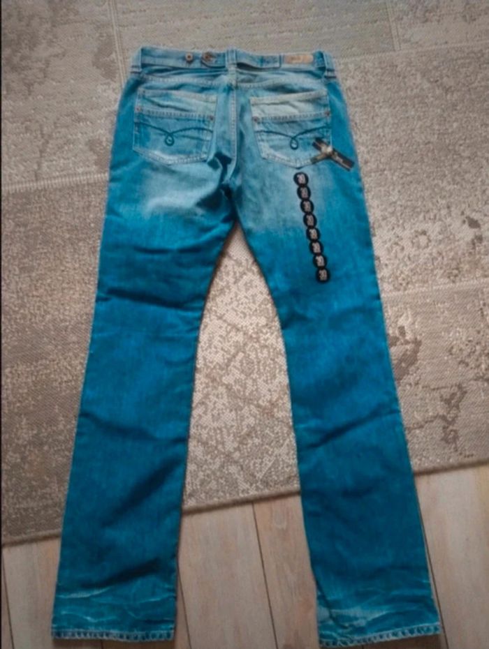 Jeans neuf en taille 38 de chez rwd. - photo numéro 2