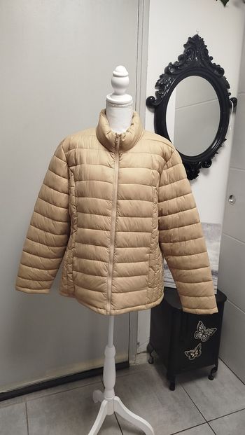 Doudoune beige Tissaia