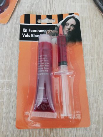 Maquillage Halloween faux sang