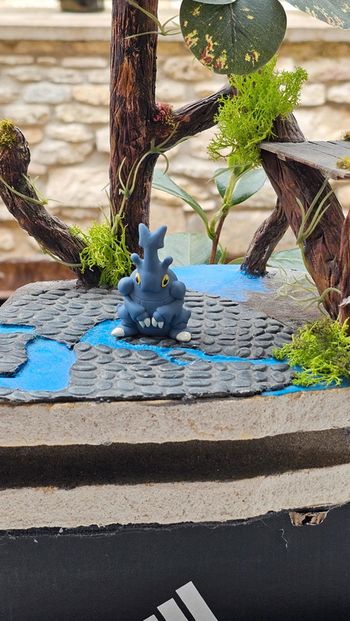 Super figurine Pokemon Nintendo finger puppet scarhino