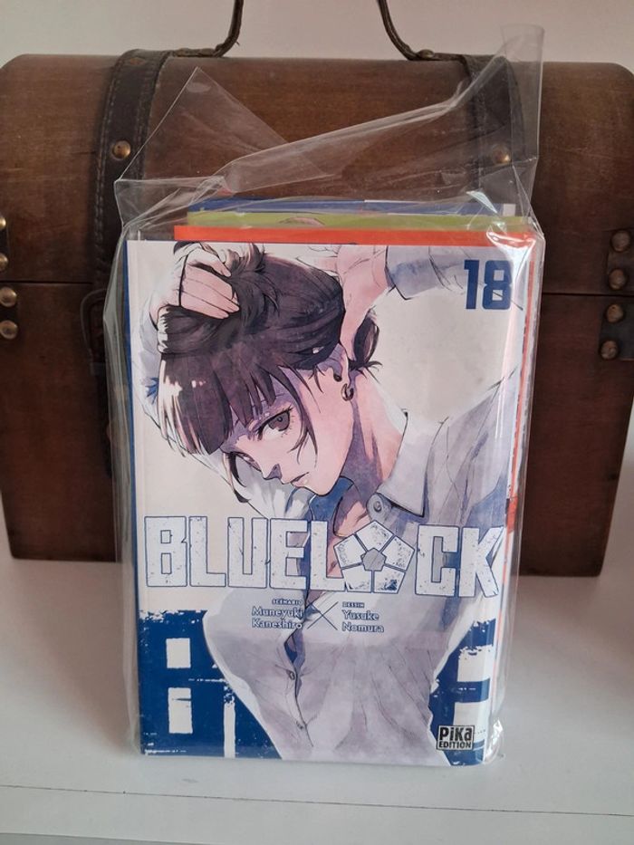 Manga Blue Lock 1 à 18 sans le 16 et 17 + collectors édition limitée - photo numéro 13