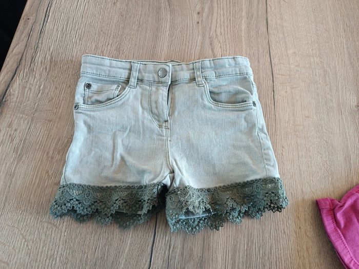 Lot de 2 shorts en 8 ans - photo numéro 2
