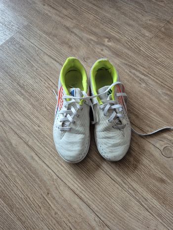 Chaussures foot en salle