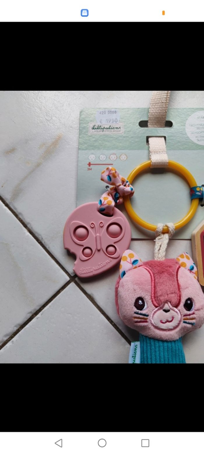 Jeanne le trousseau de clés lilliputiens - photo numéro 5